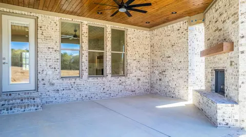 Exterior - 1675 Dolphin, Conway, AR 72034 photo 2 of 9
