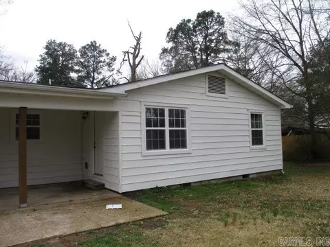 807 E Smith St, Gurdon, AR 71743 photo 4