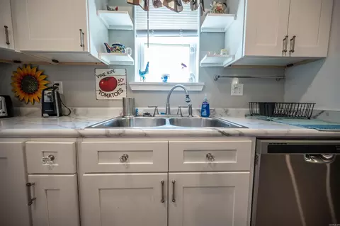 Kitchen - 228 E State Highway 393, Delaware, AR 72835 photo 5 of 6