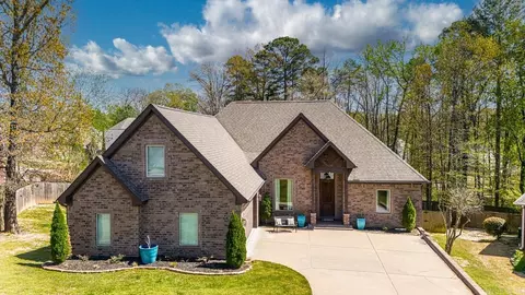 Exterior - 5415 Union Sq, Benton, AR 72019 photo 1 of 12