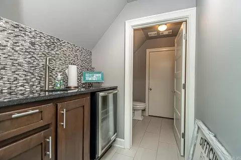 Bath - 5415 Union Sq, Benton, AR 72019 photo 9 of 10