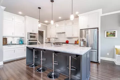 Kitchen - 5415 Union Sq, Benton, AR 72019 photo 2 of 4