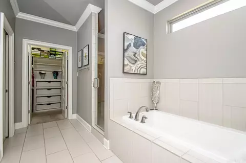 Bath - 5415 Union Sq, Benton, AR 72019 photo 6 of 10
