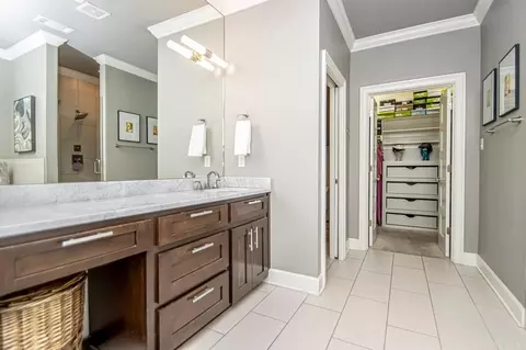 Bath - 5415 Union Sq, Benton, AR 72019 photo 4 of 10