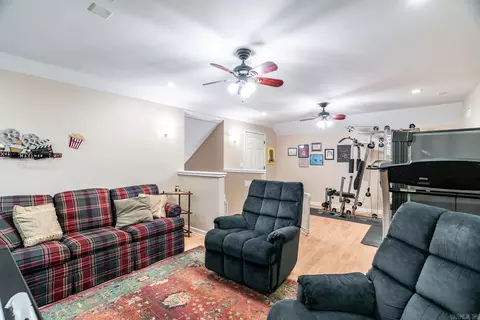 Living - 1317 Vanderbuilt Dr, Benton, AR 72019 photo 5 of 5