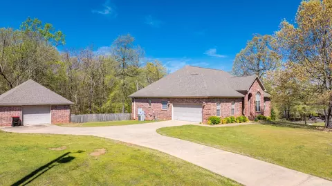 Exterior - 1317 Vanderbuilt Dr, Benton, AR 72019 photo 3 of 12