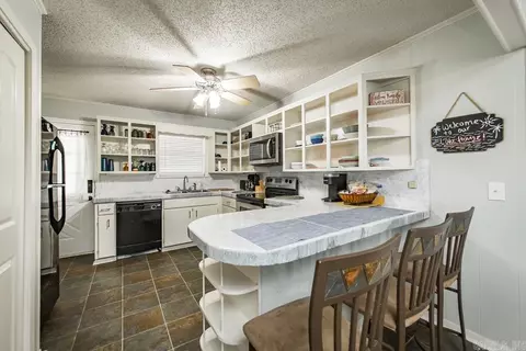 Kitchen - 89 Stanfield Rd, Edgemont, AR 72044 photo 4 of 4