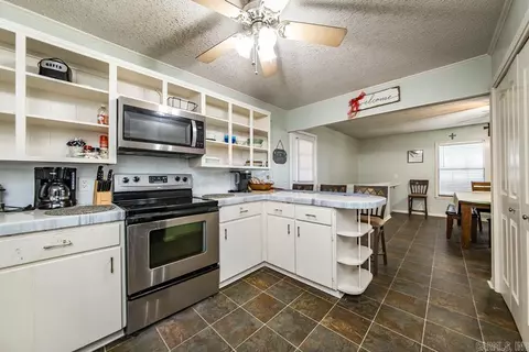 Kitchen - 89 Stanfield Rd, Edgemont, AR 72044 photo 1 of 4