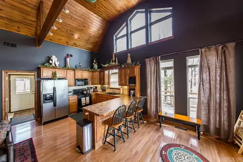 Kitchen - 80 Celtic Cir, Edgemont, AR 72044 photo 1 of 3