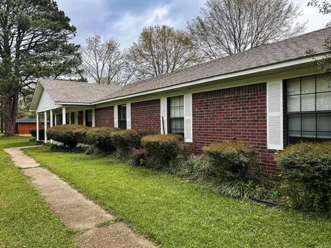 Exterior - 660 Ford Dr, Malvern, AR 72104 photo 3 of 7