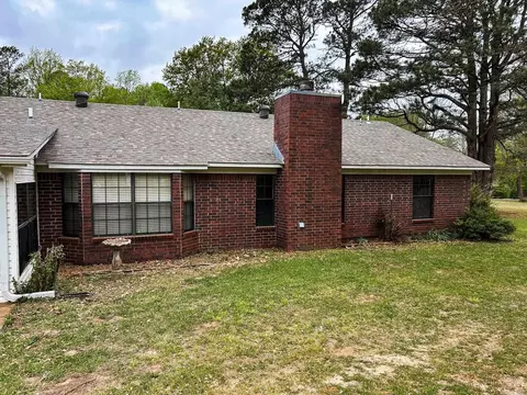 Exterior - 660 Ford Dr, Malvern, AR 72104 photo 5 of 7