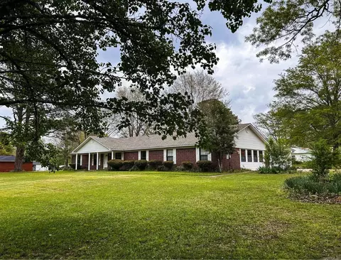 Exterior - 660 Ford Dr, Malvern, AR 72104 photo 4 of 7