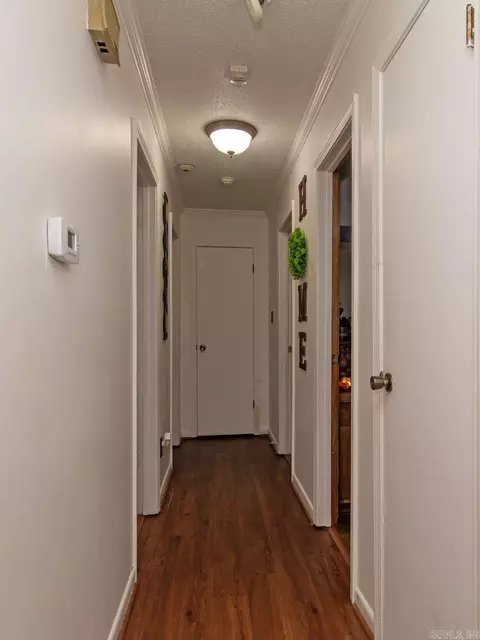 Entry Way - 1503 Blackhawk Ridge Ln, Pine Bluff, AR 71603 photo 2 of 2