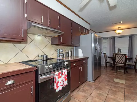 Kitchen - 1503 Blackhawk Ridge Ln, Pine Bluff, AR 71603 photo 2 of 3
