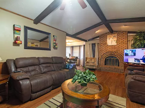 Living - 1503 Blackhawk Ridge Ln, Pine Bluff, AR 71603 photo 2 of 5