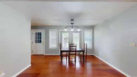 Dining - 105 Long Meadow Dr, De Queen, AR 71832 photo 2 of 2