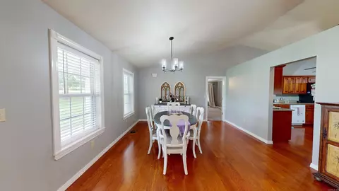 Dining - 105 Long Meadow Dr, De Queen, AR 71832 photo 1 of 2
