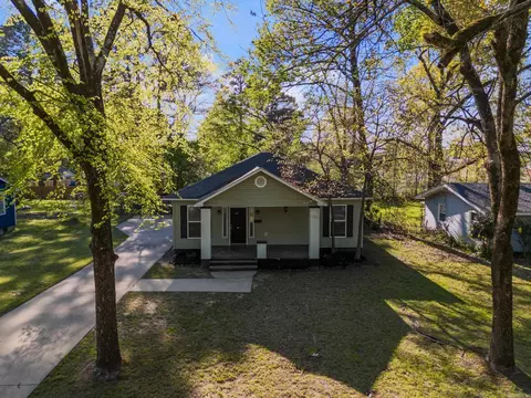Exterior - 223 Mitchell St, Conway, AR 72034 photo 14 of 15