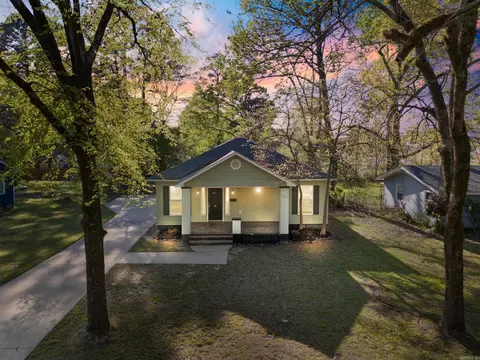 Exterior - 223 Mitchell St, Conway, AR 72034 photo 1 of 15