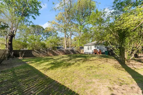 Exterior - 223 Mitchell St, Conway, AR 72034 photo 6 of 15