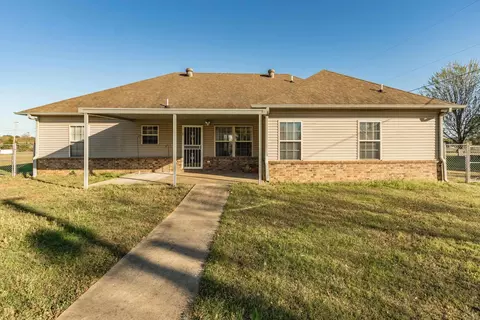 Exterior - 206 Campbell Dr, Beebe, AR 72012 photo 5 of 10