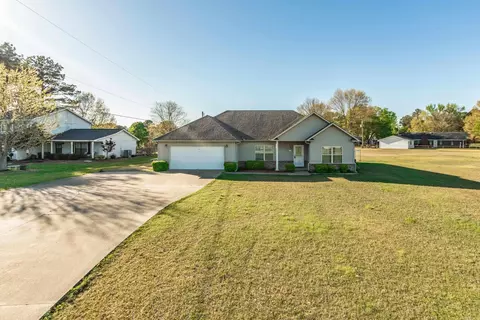 Exterior - 206 Campbell Dr, Beebe, AR 72012 photo 4 of 10