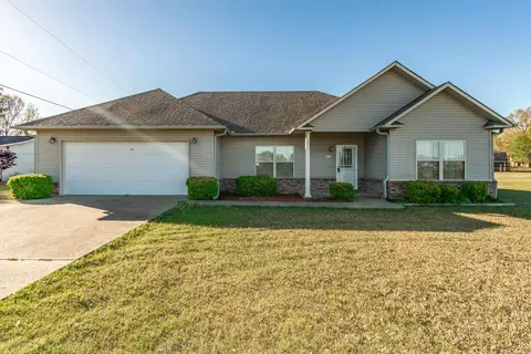 Exterior - 206 Campbell Dr, Beebe, AR 72012 photo 1 of 10