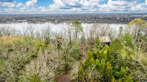 24 Victoria, Houston, AR 72070