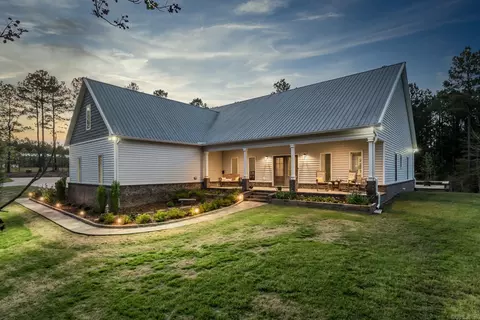 140 Dawson Springs Dr, Little Rock, AR 72210