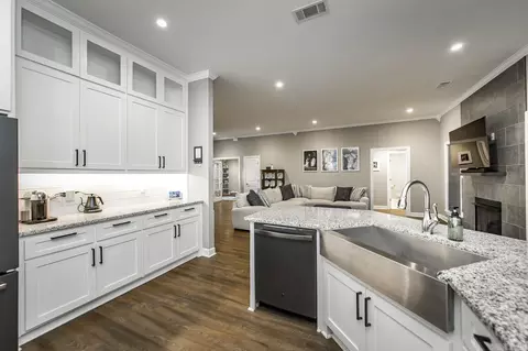 Kitchen - 1560 Cypress Point St, Cabot, AR 72023 photo 1 of 3