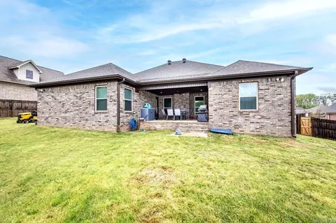 Exterior - 1560 Cypress Point St, Cabot, AR 72023 photo 5 of 7