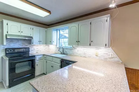 Kitchen - 41 Ridge Rd, Cabot, AR 72023 photo 1 of 4