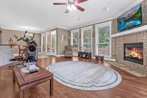 Living - 10 Confederate Cv, Cabot, AR 72023 photo 6 of 7