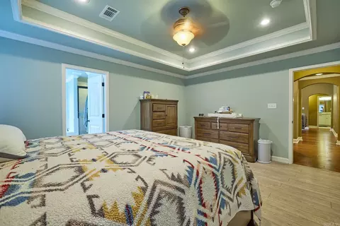 Bedroom - 2301 Hickory Dr, Bryant, AR 72019 photo 2 of 6