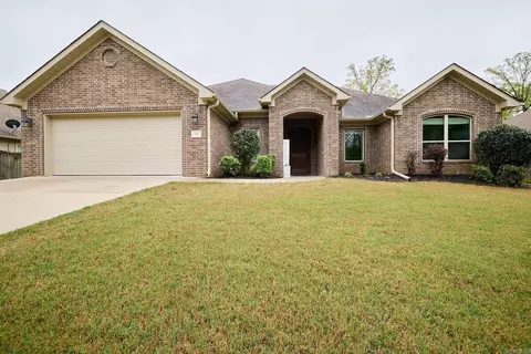 Exterior - 2301 Hickory Dr, Bryant, AR 72019 photo 1 of 8