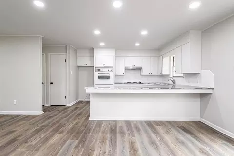 Kitchen - 6724 Bailey Cutoff, Benton, AR 72019 photo 1 of 6