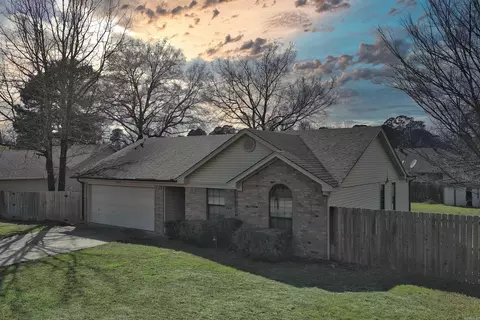 Exterior - 3003 Andrew Dr, Bryant, AR 72022 photo 2 of 12