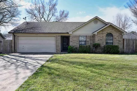 Exterior - 3003 Andrew Dr, Bryant, AR 72022 photo 1 of 12