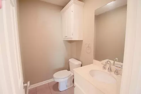 Bath - 107 Aaron Loop, Vilonia, AR 72173 photo 3 of 3