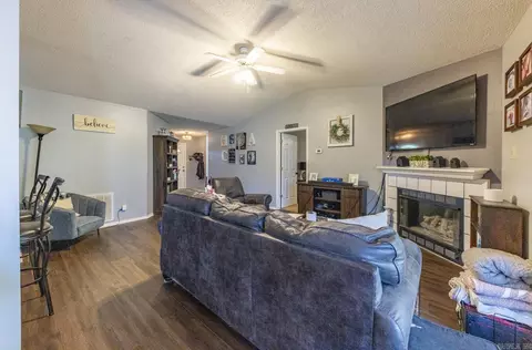 Living - 911 Allyson Ave, Bryant, AR 72022 photo 5 of 5