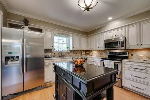 Kitchen - 1 Cedar Hill Loop, Conway, AR 72032 photo 2 of 4