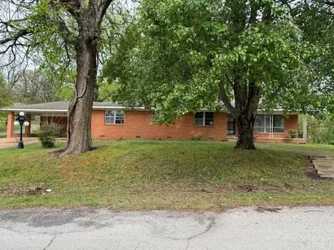 805 Cane St, Pocahontas, AR 72455