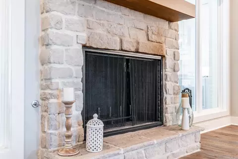 Living - 3450 Dee Dr, Conway, AR 72034 photo 2 of 4