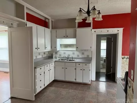 54 State St, Biggers, AR 72413 photo 11