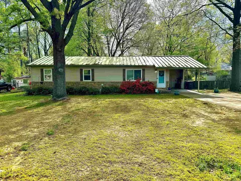 1004 N Holly St, Searcy, AR 72143