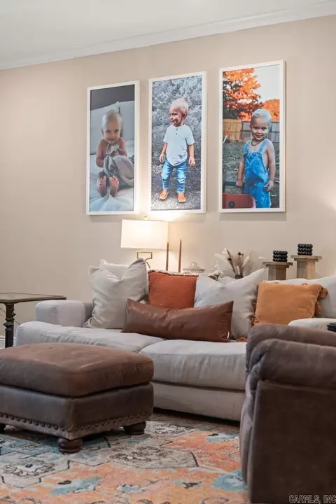 Living - 1400 Graybeard Dr, Conway, AR 72034 photo 4 of 6