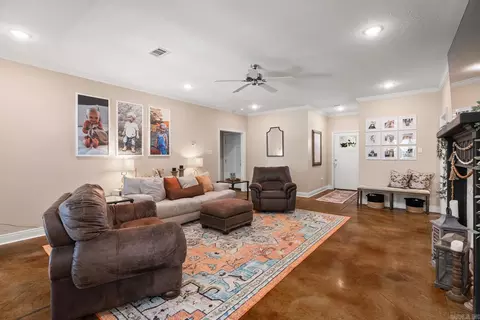 Living - 1400 Graybeard Dr, Conway, AR 72034 photo 5 of 6