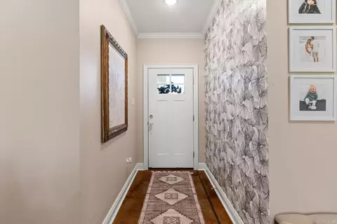 Entry Way - 1400 Graybeard Dr, Conway, AR 72034 photo 1 of 2