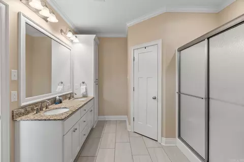 Bath - 1400 Graybeard Dr, Conway, AR 72034 photo 1 of 4