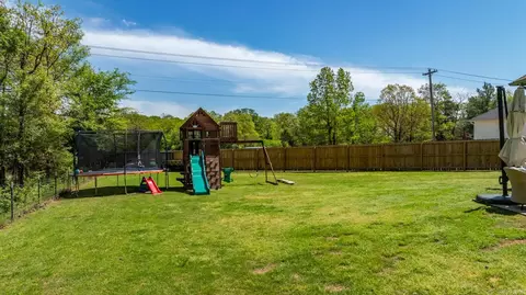 Exterior - 1400 Graybeard Dr, Conway, AR 72034 photo 13 of 15